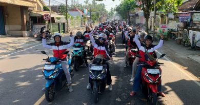 Kompak! Biker Honda Vario Ramaikan “Laki Code” Lewat Satmori dan Night Ride di Blitar