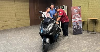 Berawal dari TSM Honda, Firky Juni Nuryahya Kini Menjadi Service Advisor Berprestasi di Jaringan AHASS