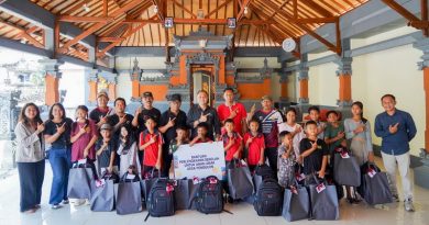 ITDC Dukung Kebutuhan Pendidikan 17 Anak Yatim Piatu Desa Pengulon melalui Program TJSL