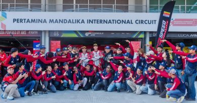 Melesat Penuh Kebanggaan, Komunitas Honda Jatim Jajal Sirkuit Mandalika Melesat Penuh Kebanggaan, Komunitas Honda Jatim Jajal Sirkuit Mandalika